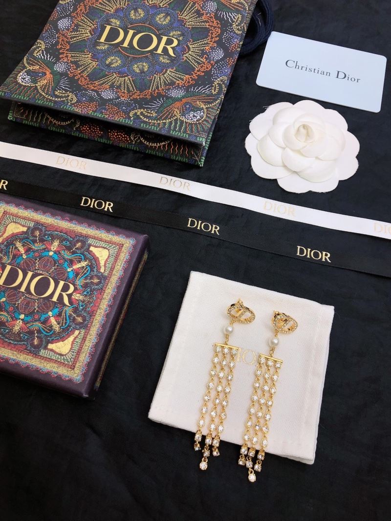 chr1st1an D10r earrings